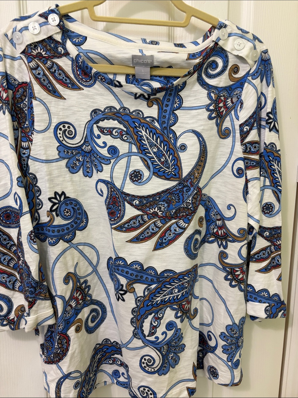 Chico's White Paisley Button-Shoulder Long Sleeve Tee with Blue Accents